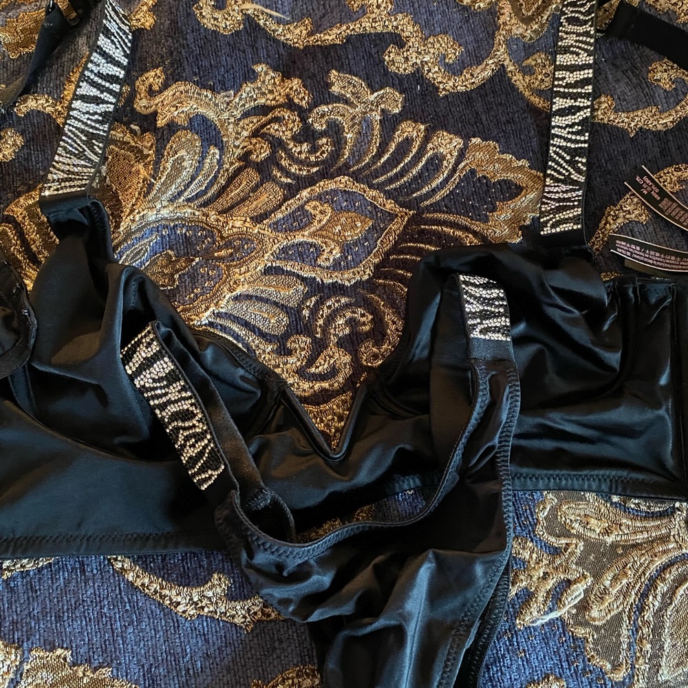 Victoria secret bra med thong small zebra shine strap